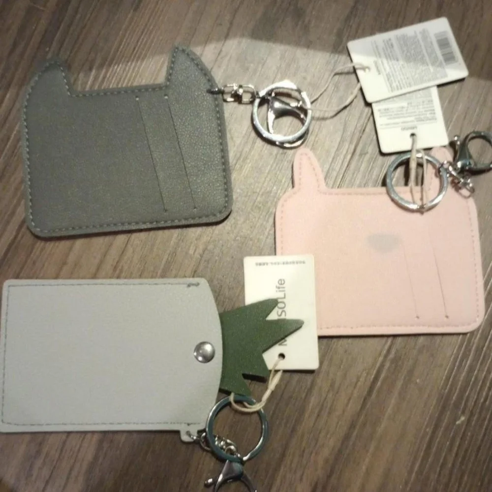 Miniso Life Cat Pineapple Keychain Wallet Cardholder